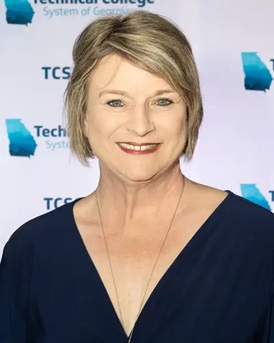 Click to view profile for Mona Mackenzie